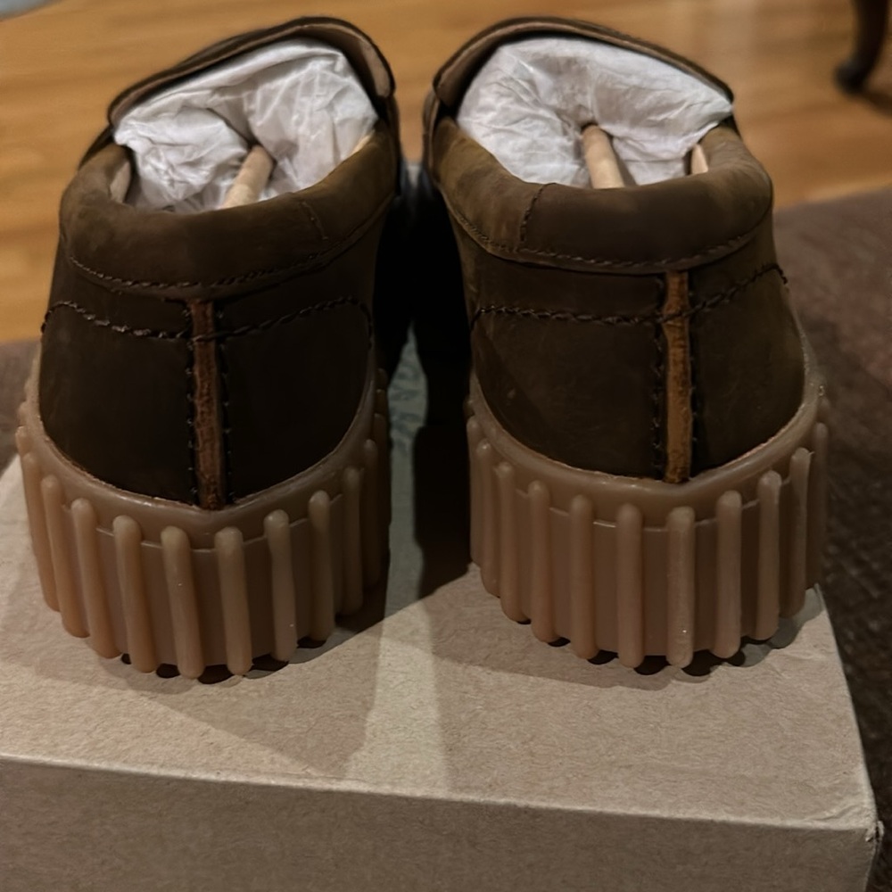 Clarks Brown Platform Penny Loafers - Picture 11 of 16